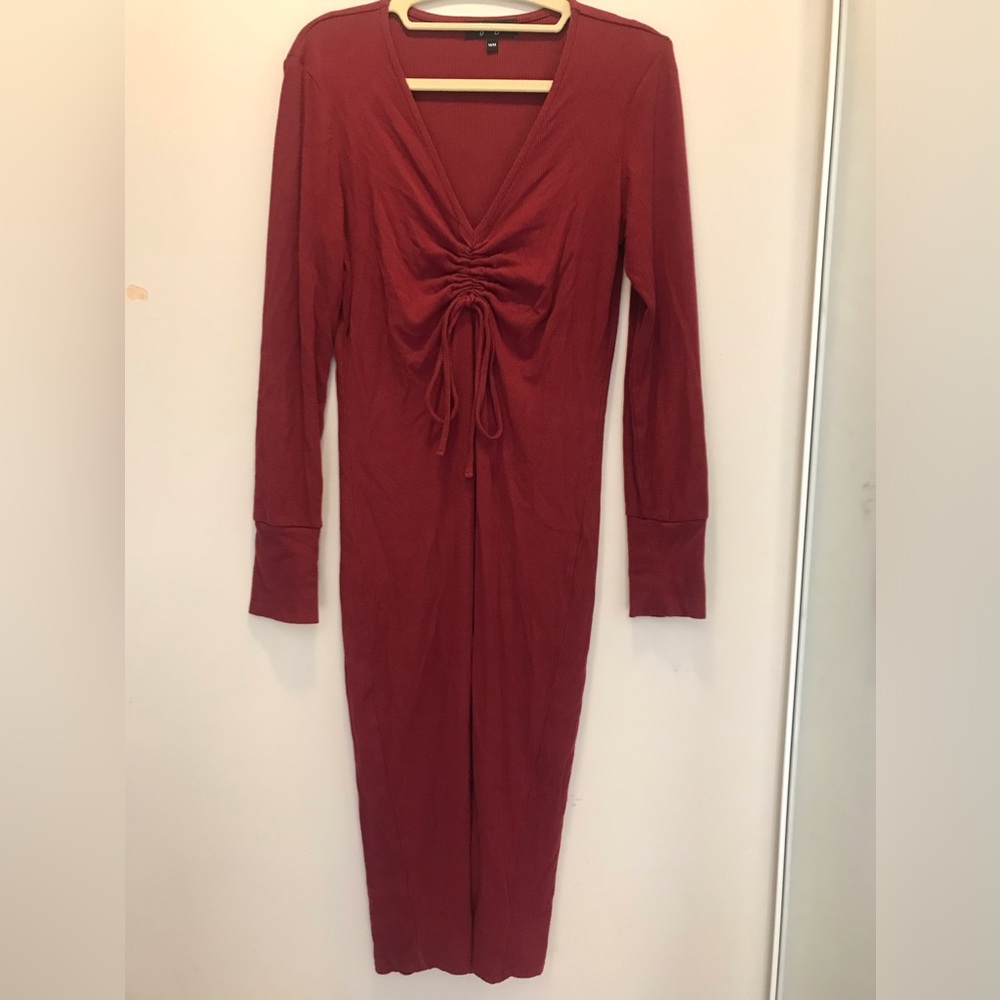 Super cozy ! Ruched Front Long-Sleeve Midi Dress in Brick Red